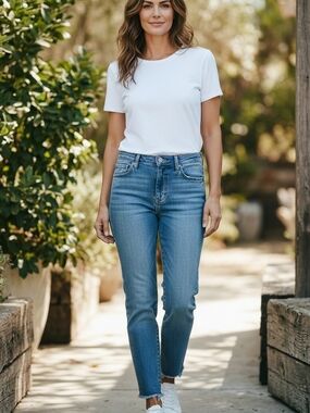 Classic High-Rise Skinny Jeans in Light Blue